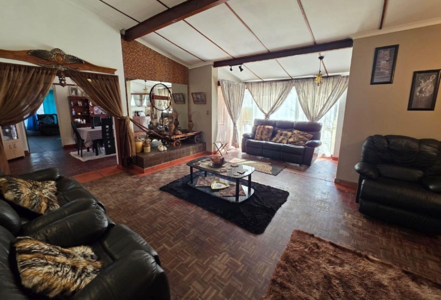 5 Bedroom Property for Sale in Sasolburg Ext 15 Free State